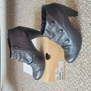 Call it Spring Shooties Black Ladies Size 11